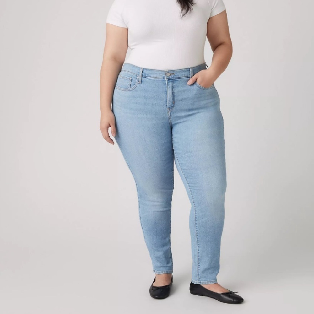 Levi’s Light Blue Denim Jeans 22w shaping skinny 311 stretch NEW baddie